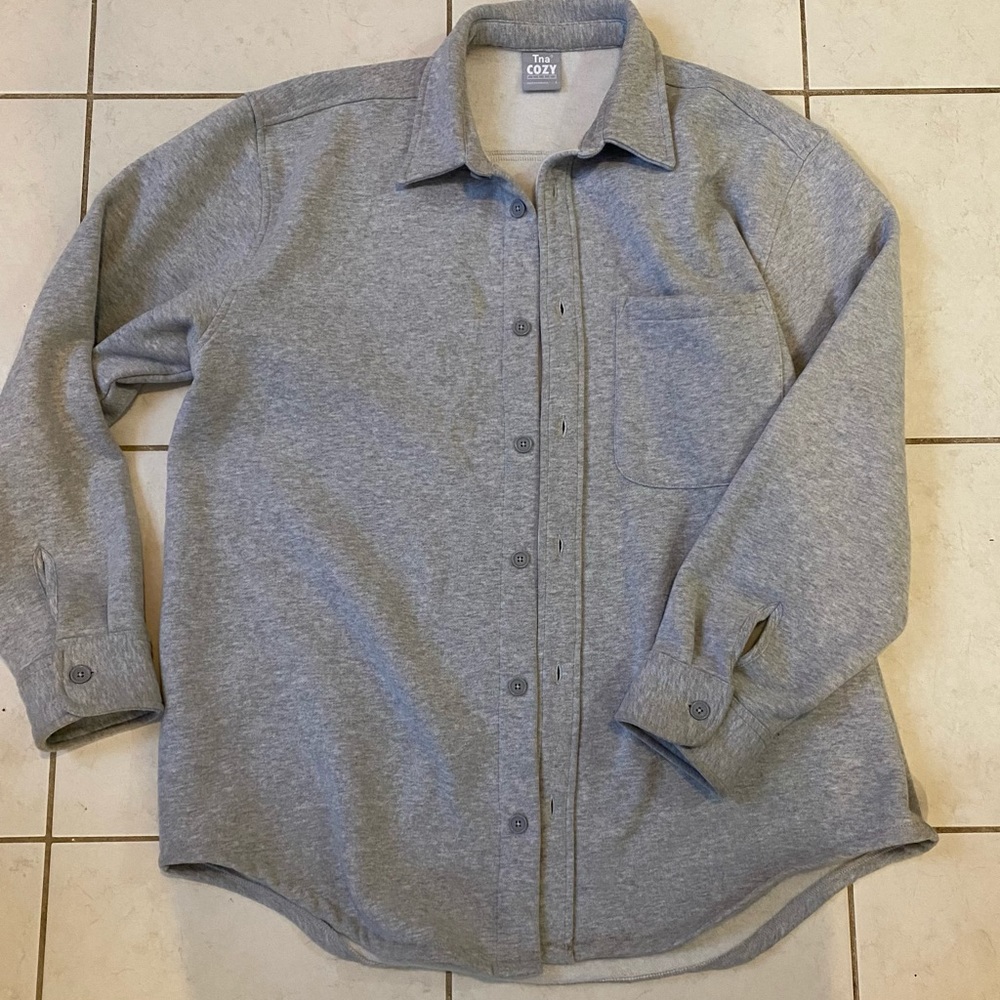 Aritzia cozy fleece mega shirt jacket size 3 (fits like a large)